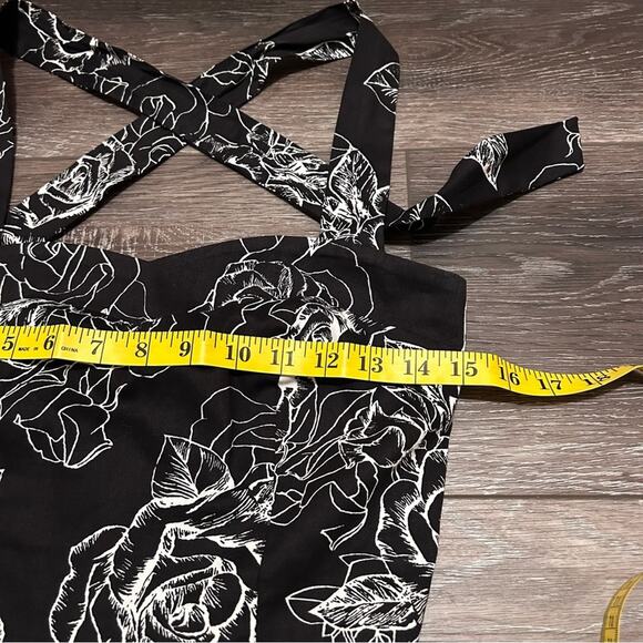 Women’s 50’s Black and White Floral Halter Retro 50’s Pin Up Dress Size Small - Picture 6 of 11